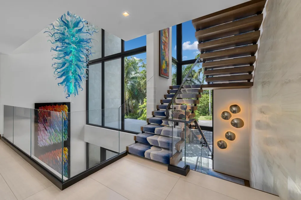 200 Fiesta Way Fort Lauderdale, FL 33301