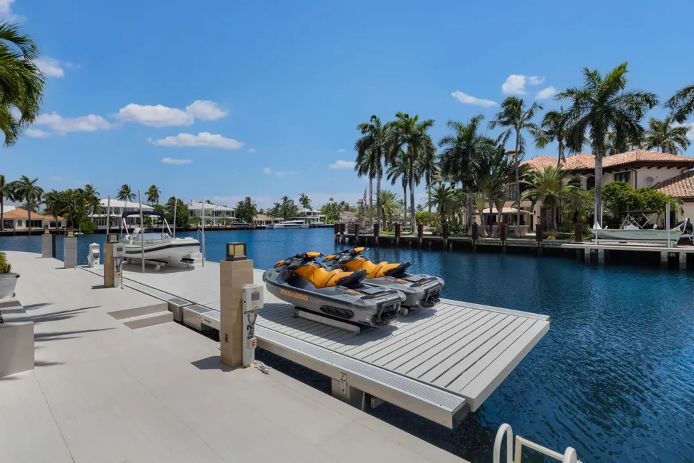 200 Fiesta Way Fort Lauderdale, FL 33301