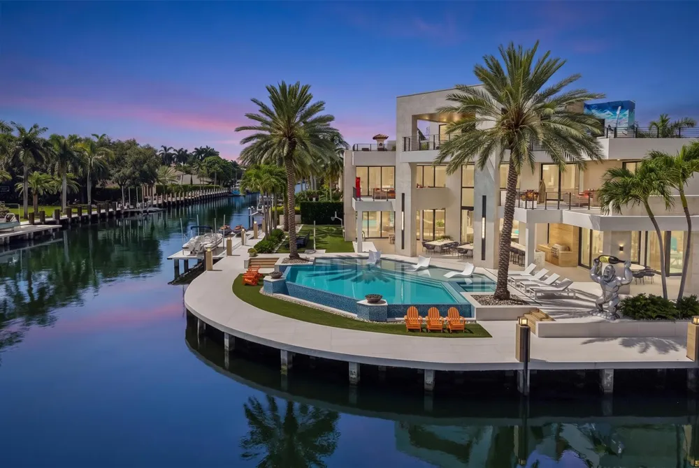 200 Fiesta Way Fort Lauderdale, FL 33301