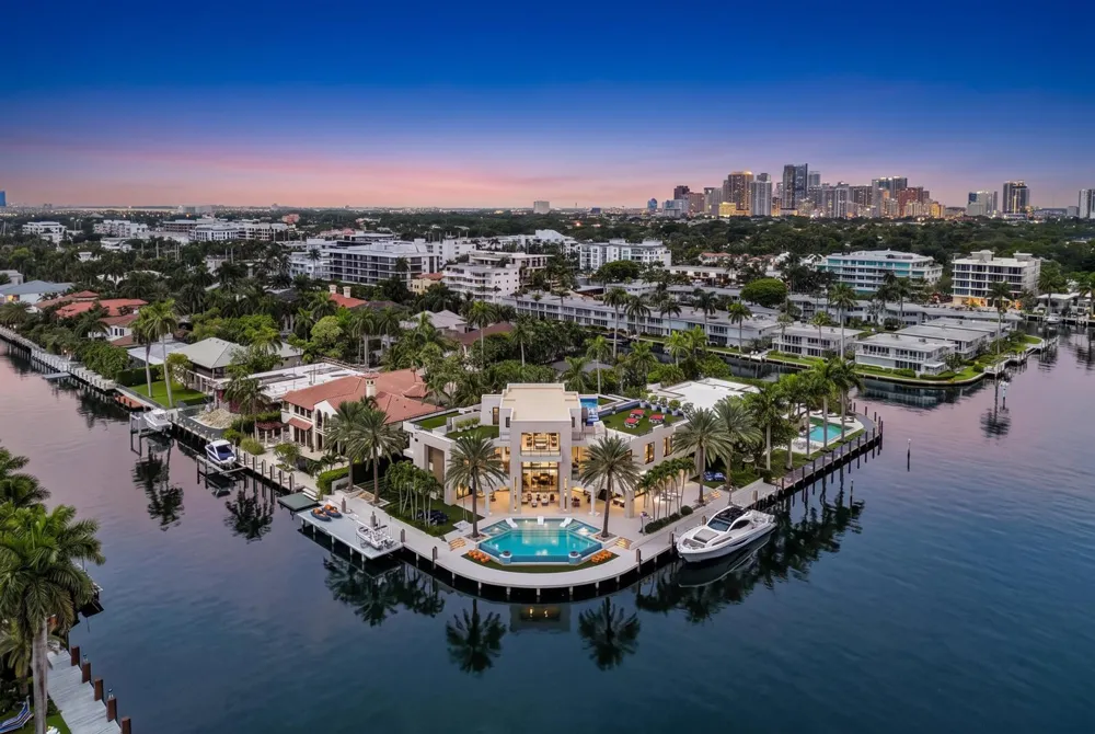 200 Fiesta Way Fort Lauderdale, FL 33301
