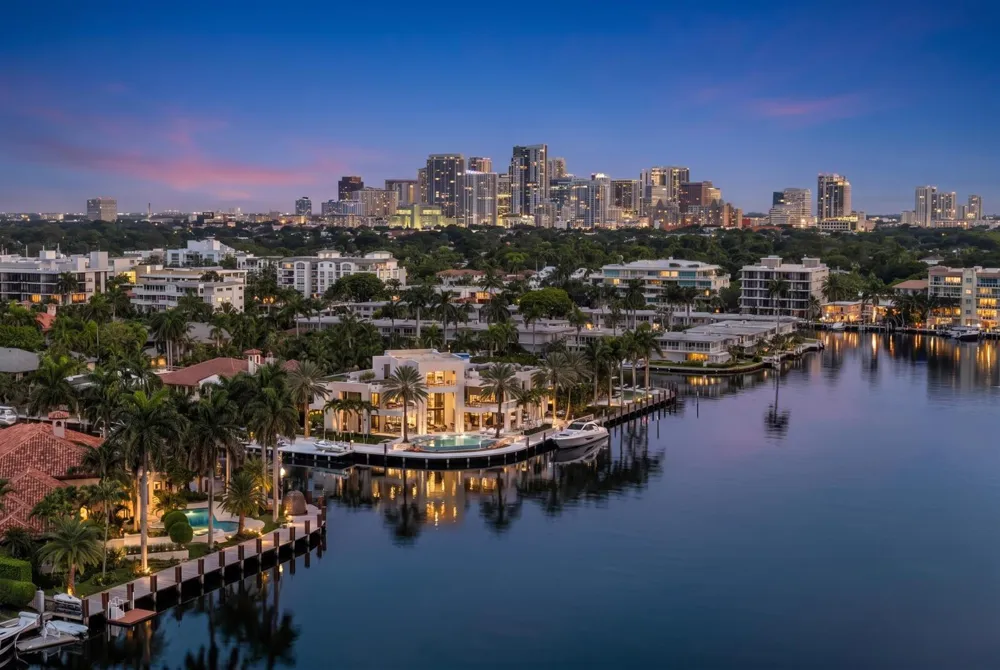 200 Fiesta Way Fort Lauderdale, FL 33301