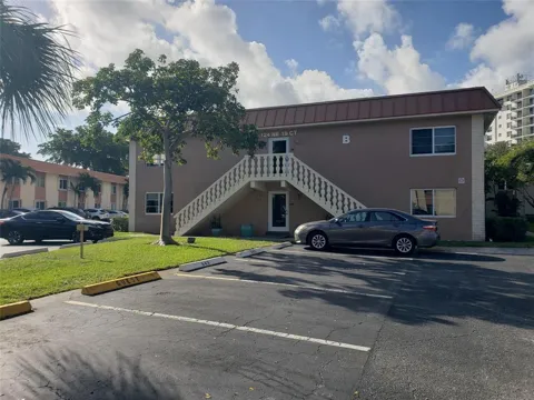 124 NE 19TH COURT #111B