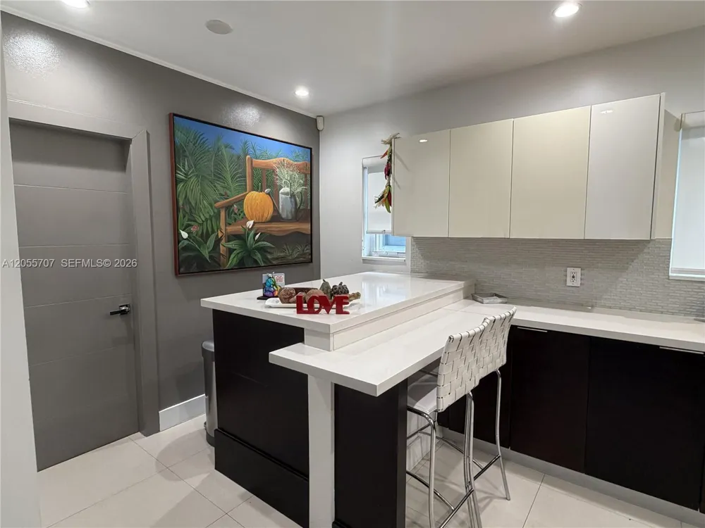 625 Bird Rd Coral Gables, FL 33146