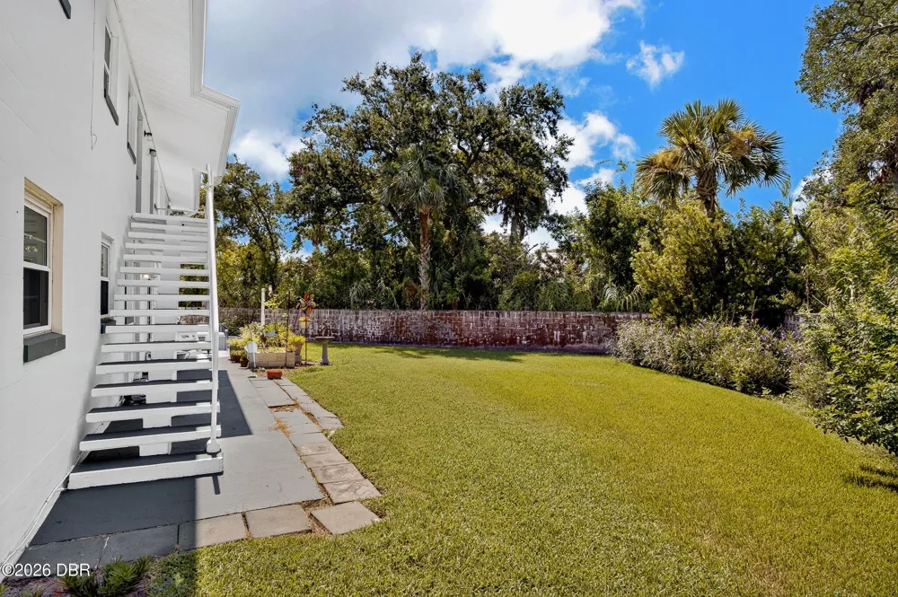 1800 S Palmetto Avenue #1090 South Daytona, FL 32119