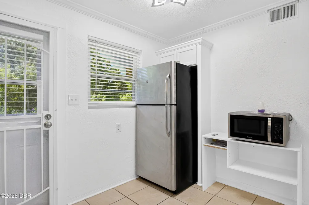 1800 S Palmetto Avenue #1090 South Daytona, FL 32119