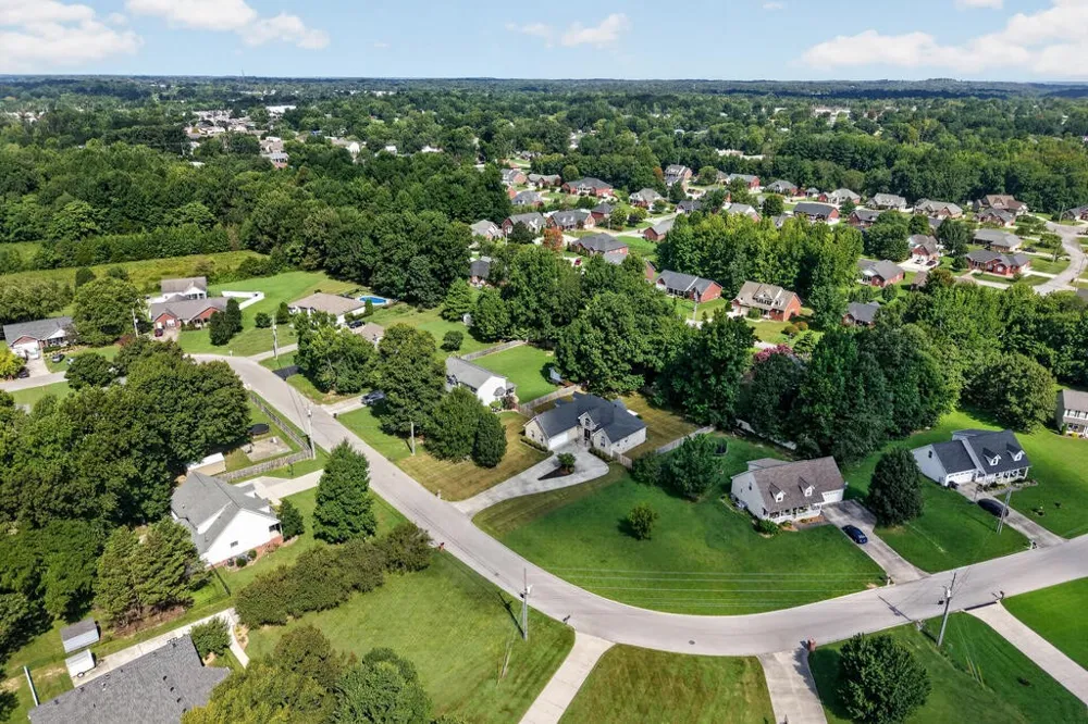 2960 Old Walton Cir Cookeville, TN 38506