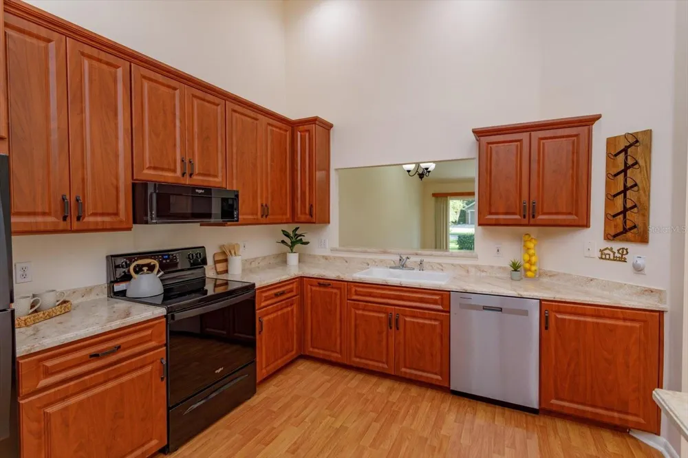 678 SCARLET OAK CIRCLE #114 Altamonte Springs, FL 32701