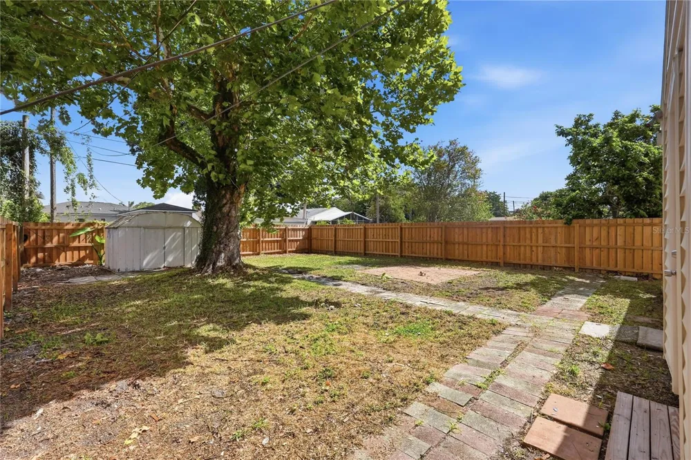 2861 17TH AVENUE St Petersburg, FL 33713