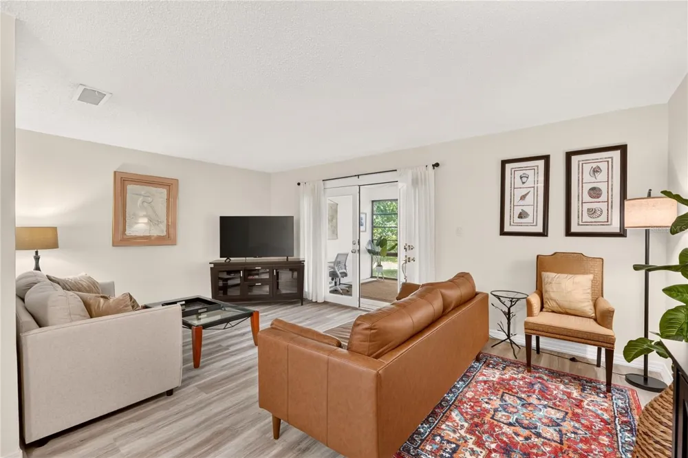 2842 SW 14TH DRIVE #103 Gainesville, FL 32608