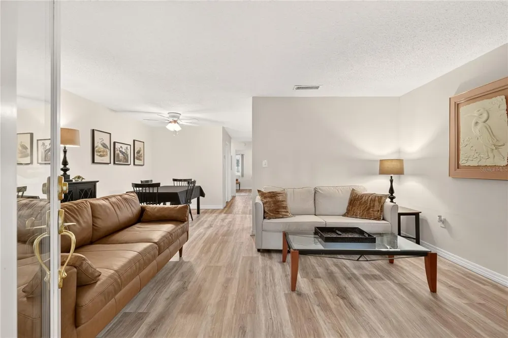 2842 SW 14TH DRIVE #103 Gainesville, FL 32608