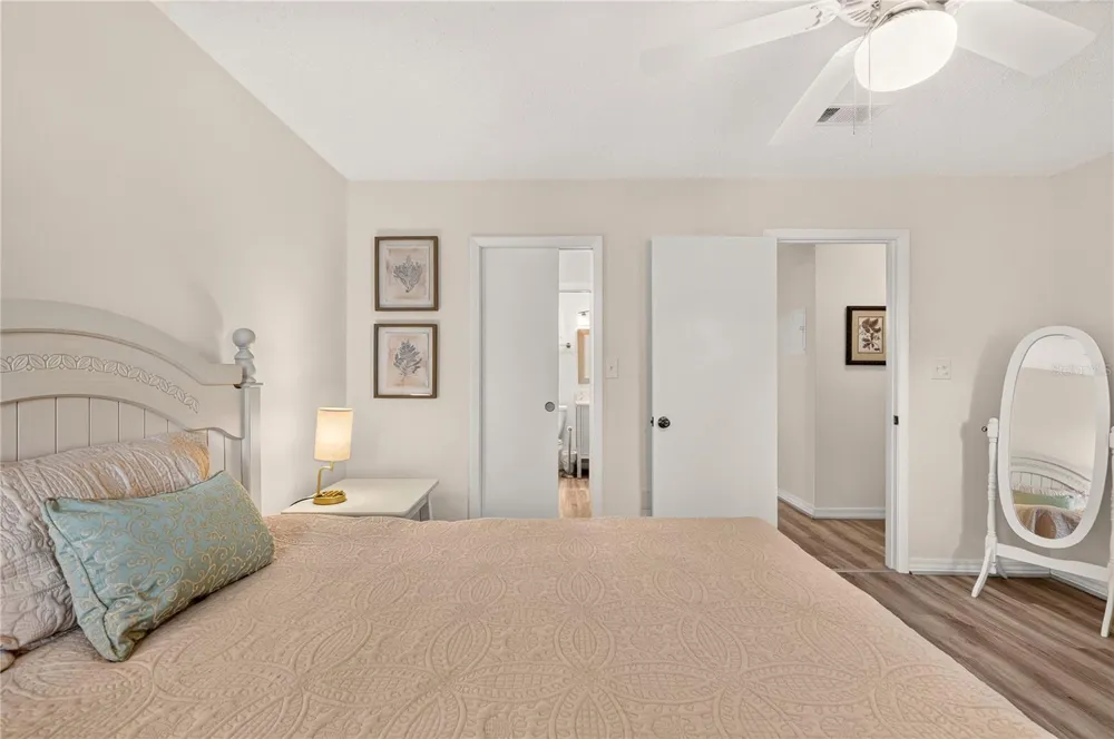 2842 SW 14TH DRIVE #103 Gainesville, FL 32608