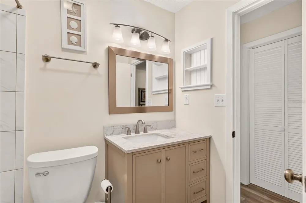 2842 SW 14TH DRIVE #103 Gainesville, FL 32608