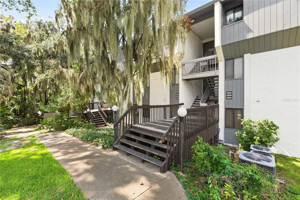 2842 SW 14TH DRIVE #103 Gainesville, FL 32608