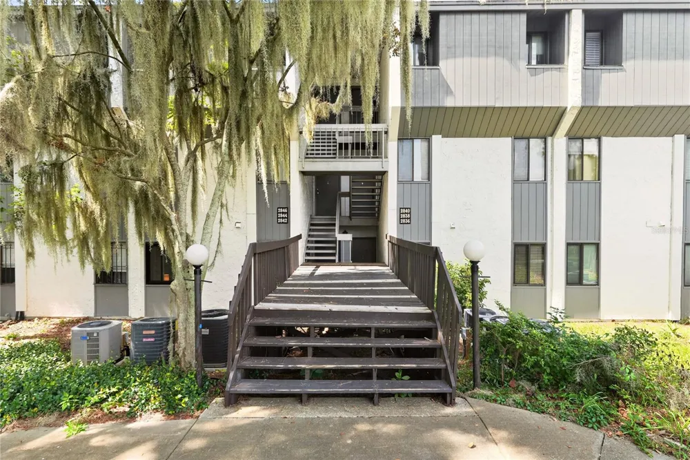 2842 SW 14TH DRIVE #103 Gainesville, FL 32608