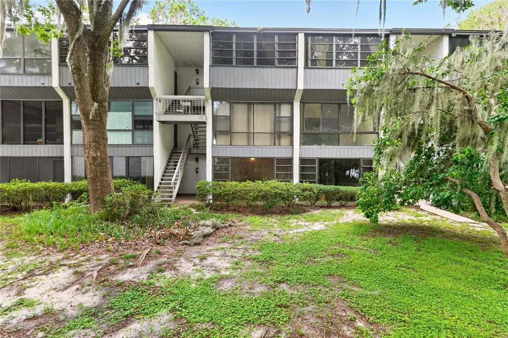 2842 SW 14TH DRIVE #103 Gainesville, FL 32608