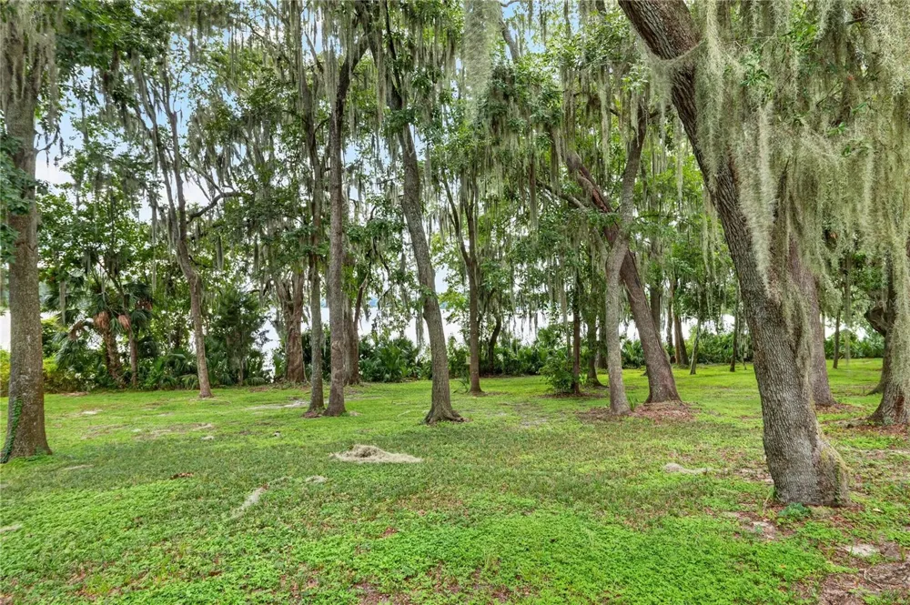 2842 SW 14TH DRIVE #103 Gainesville, FL 32608