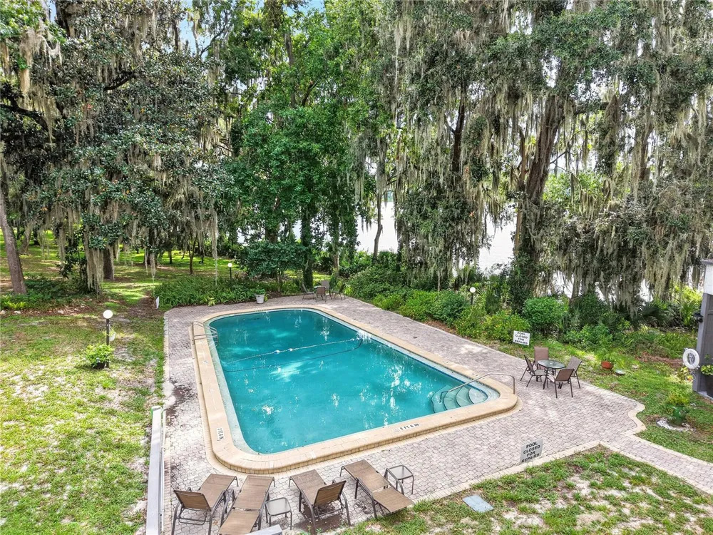 2842 SW 14TH DRIVE #103 Gainesville, FL 32608