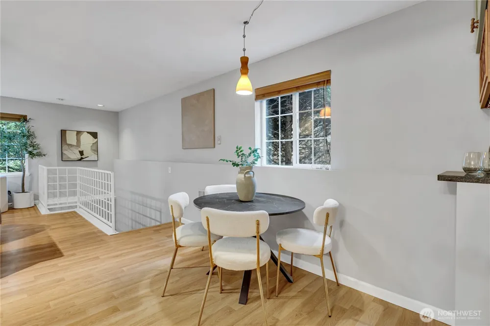 952 35th Street #102 Seattle, WA 98103