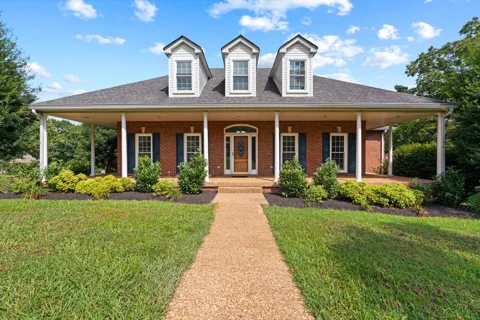 1227 Mount Vernon Ln
