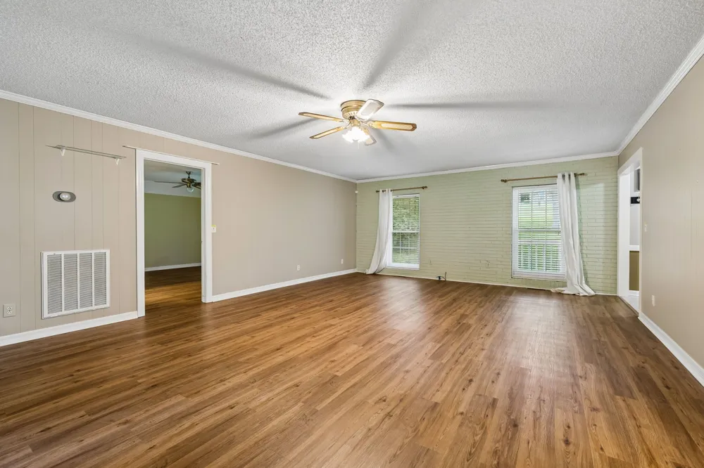 1912 Graceland Dr Goodlettsville, TN 37072