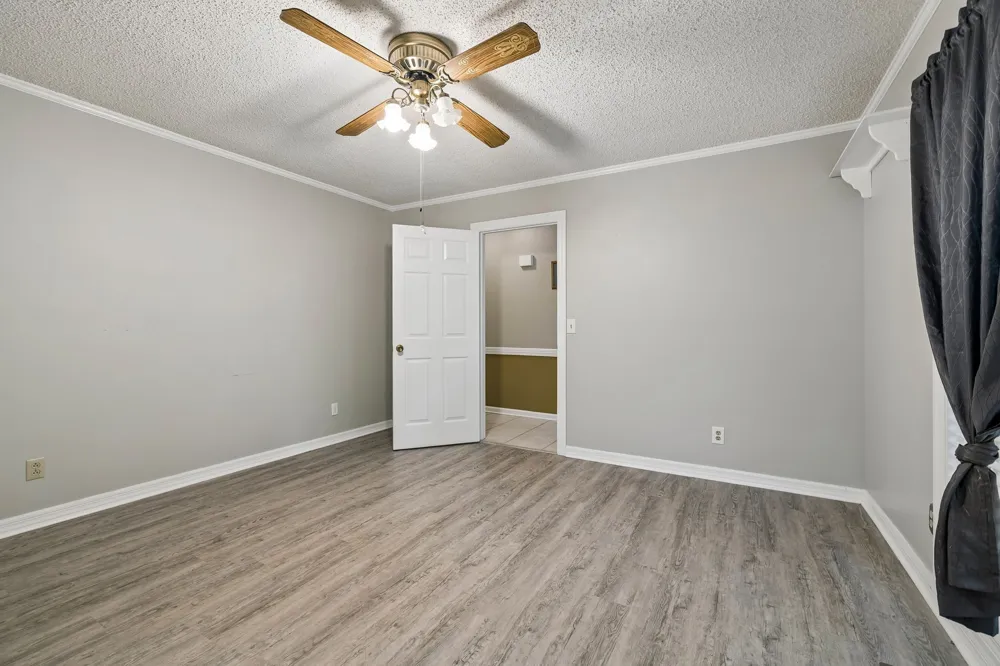 1912 Graceland Dr Goodlettsville, TN 37072