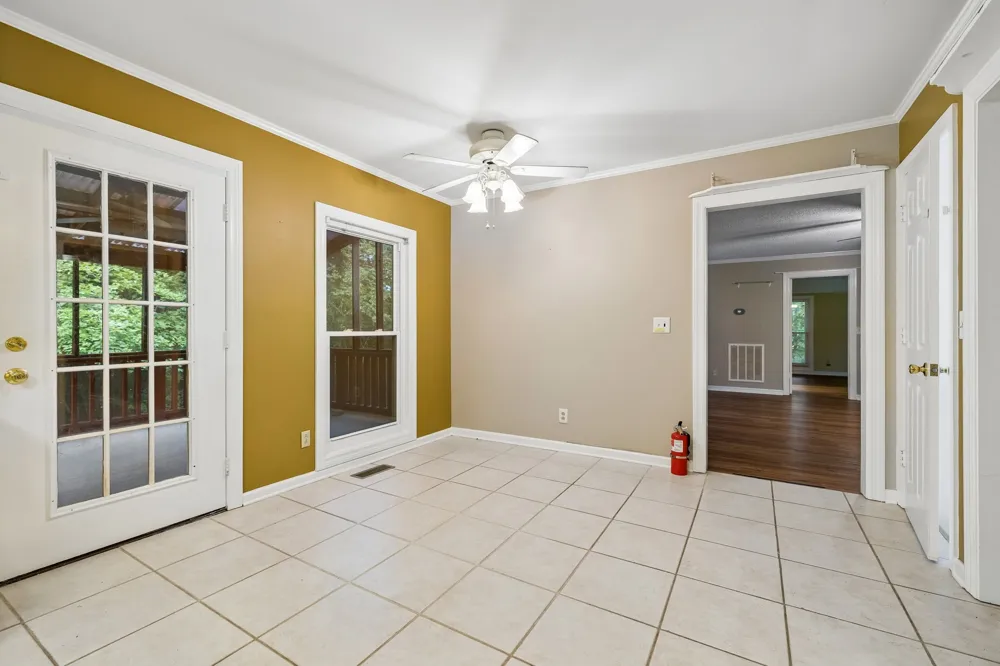 1912 Graceland Dr Goodlettsville, TN 37072