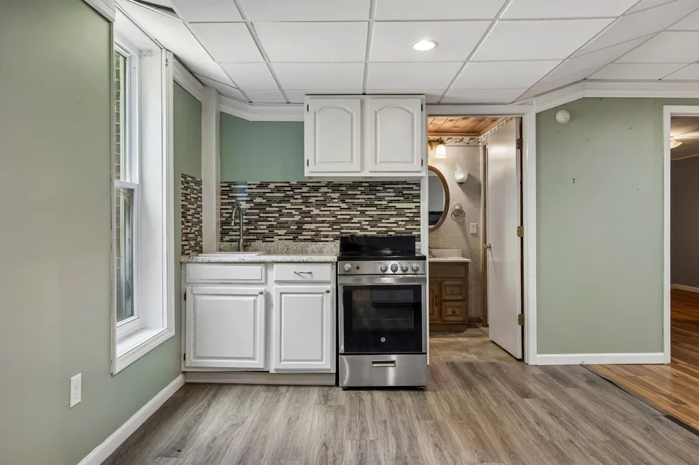 1912 Graceland Dr Goodlettsville, TN 37072