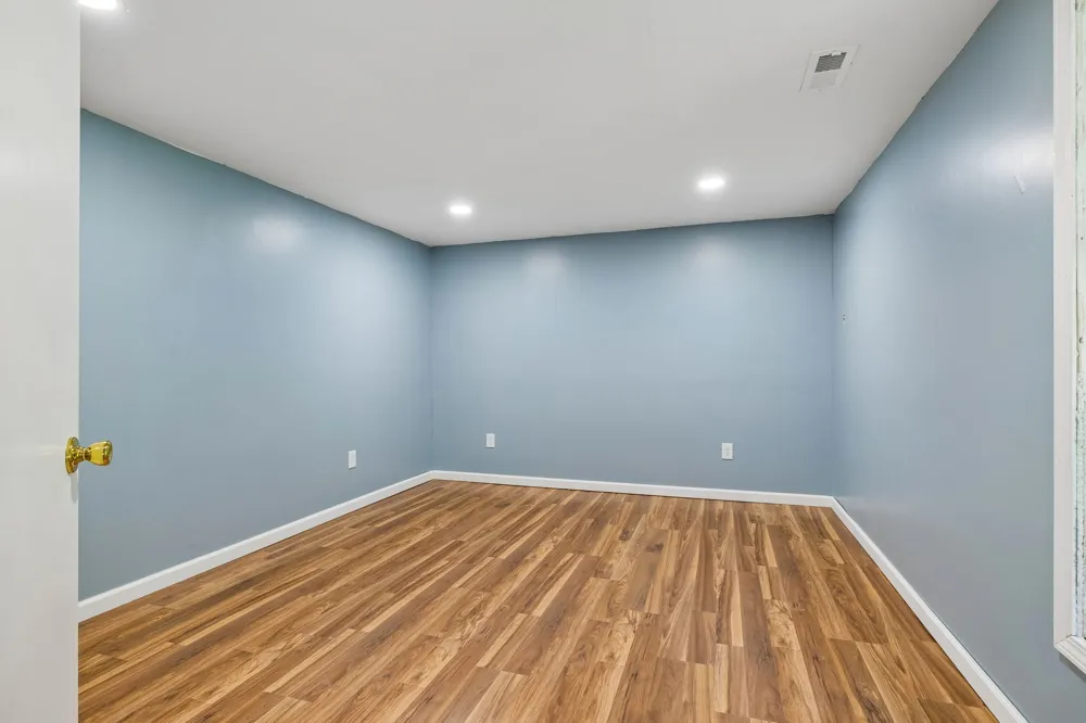 1912 Graceland Dr Goodlettsville, TN 37072