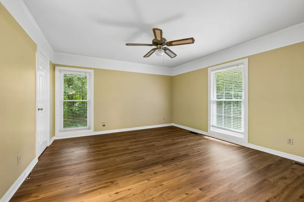 1912 Graceland Dr Goodlettsville, TN 37072