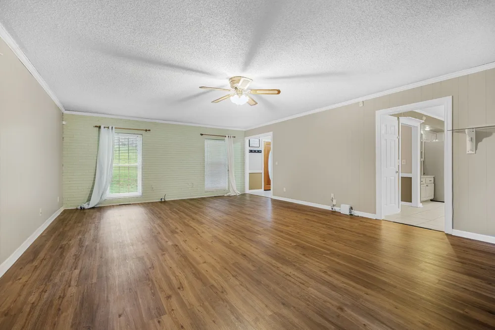 1912 Graceland Dr Goodlettsville, TN 37072