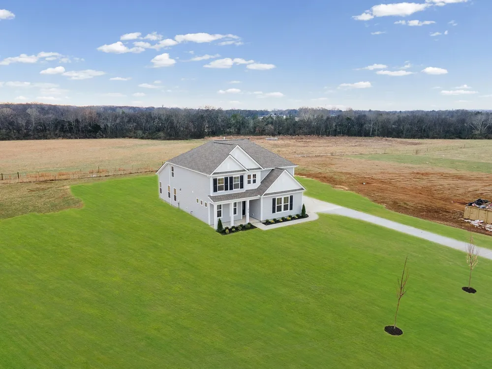 1433 Charles Dr Chapel Hill, TN 37034