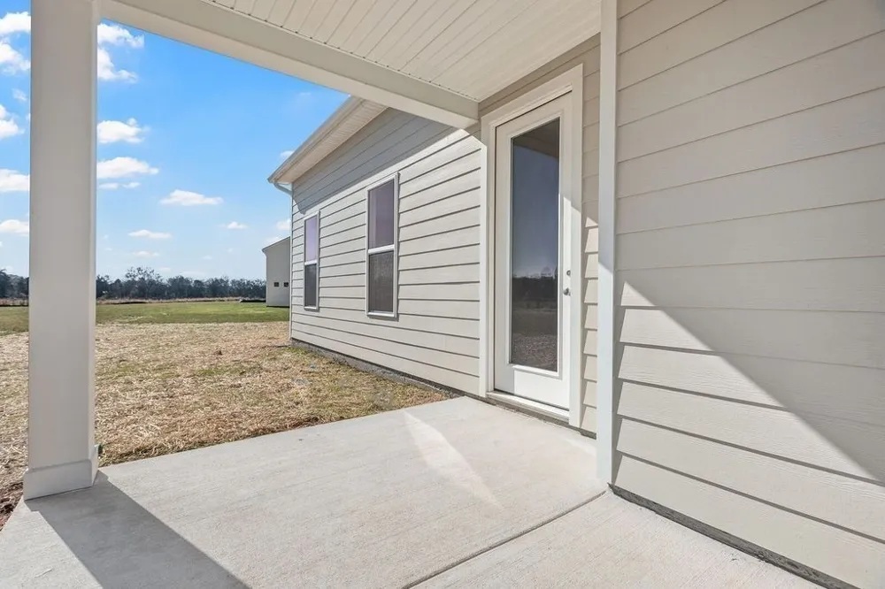 1433 Charles Dr Chapel Hill, TN 37034
