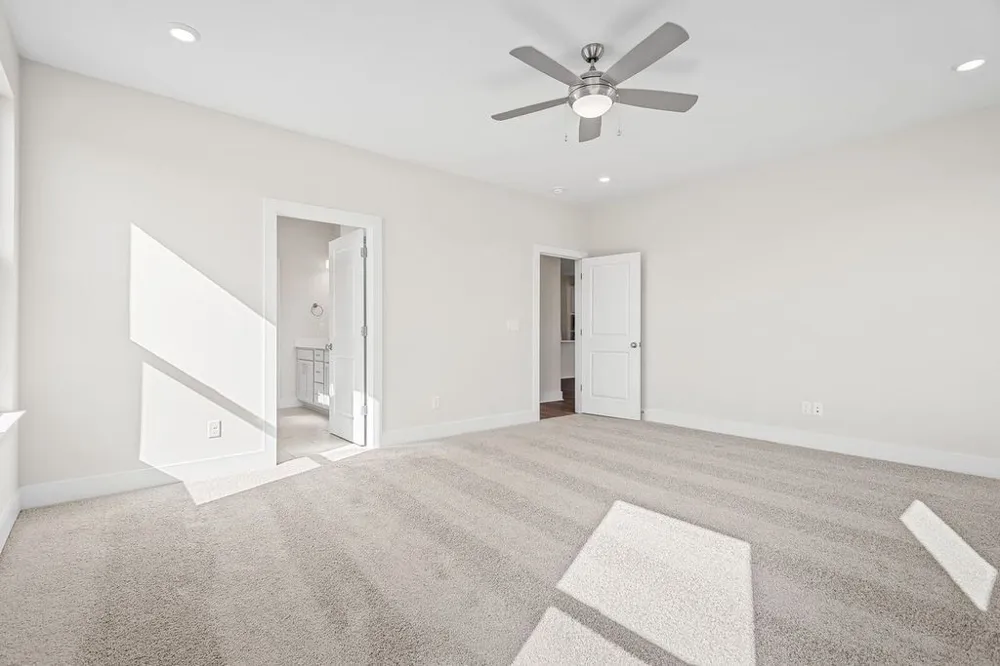 1433 Charles Dr Chapel Hill, TN 37034