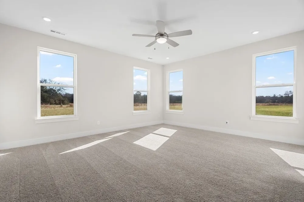 1433 Charles Dr Chapel Hill, TN 37034