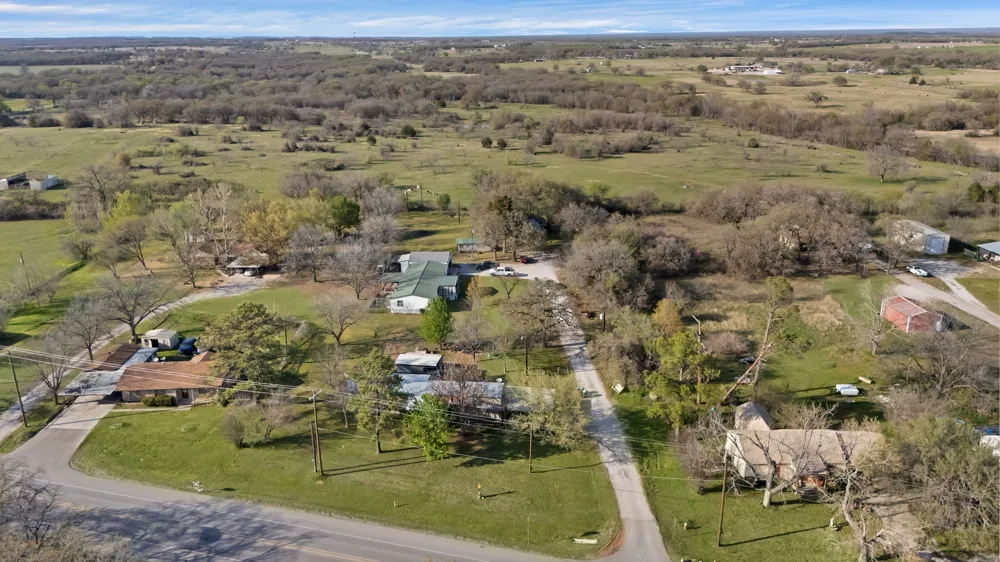 202 Johns Drive Chico, TX 76431