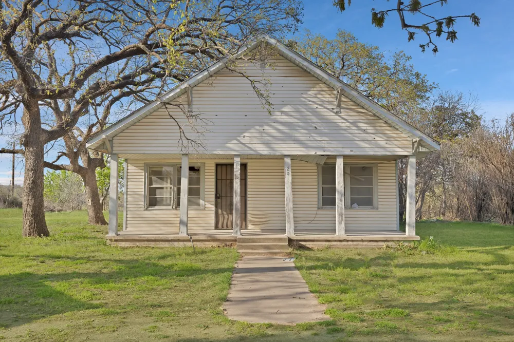 202 Johns Drive Chico, TX 76431