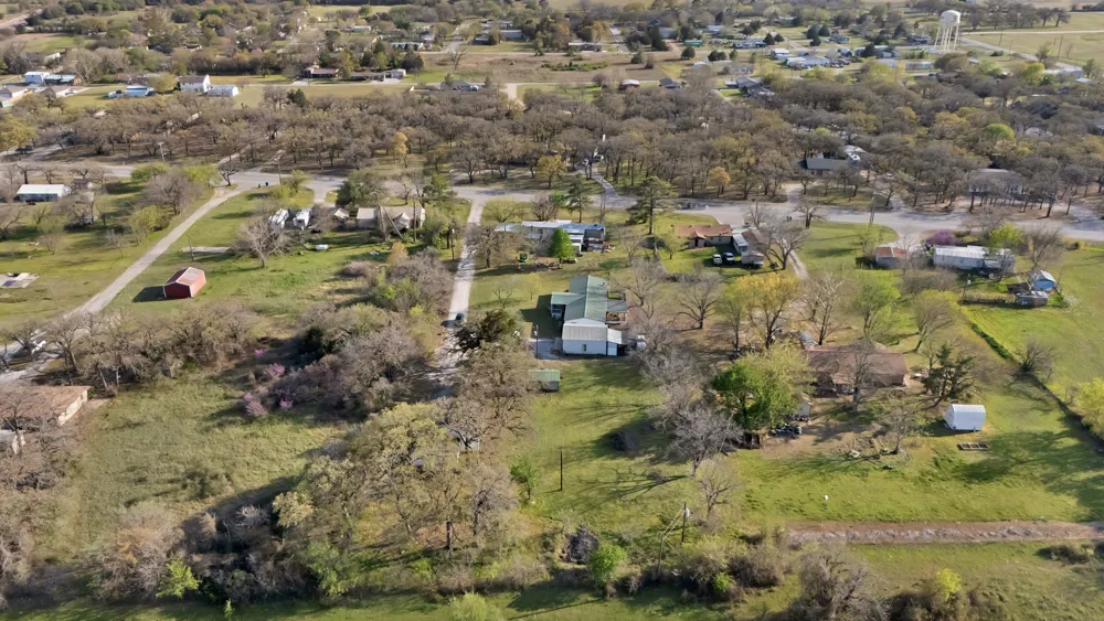 202 Johns Drive Chico, TX 76431