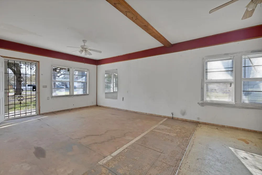 202 Johns Drive Chico, TX 76431