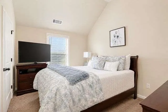 2032 Bridgewater Pass Hampton, GA 30228