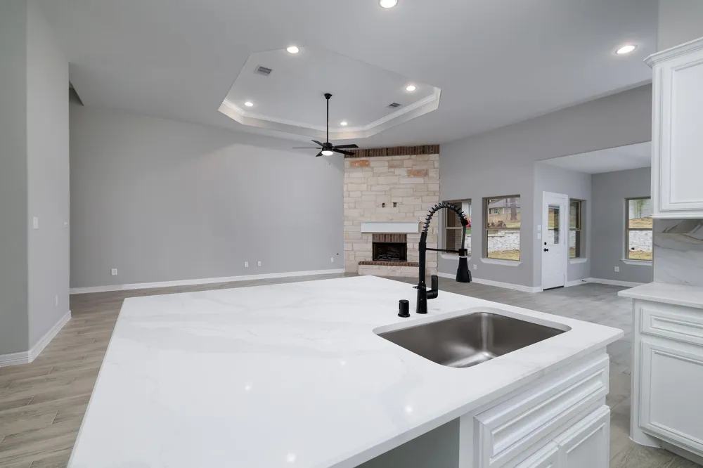1920 Rollingwood Drive Huntsville, TX 77340