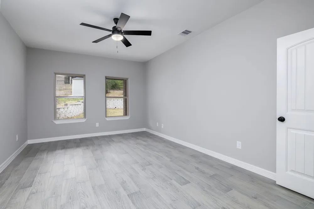 1920 Rollingwood Drive Huntsville, TX 77340