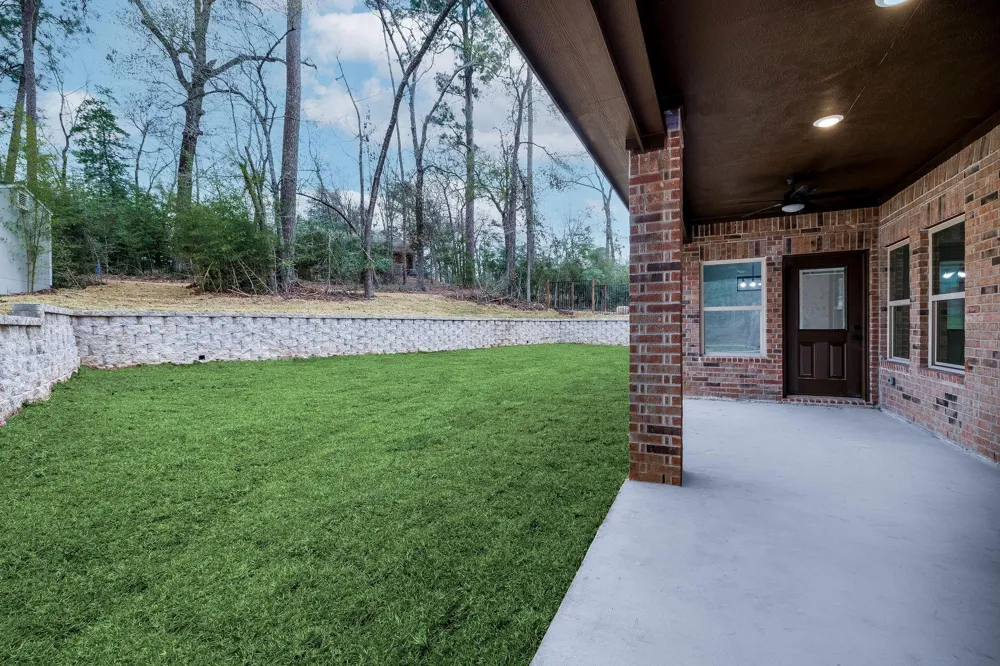 1920 Rollingwood Drive Huntsville, TX 77340