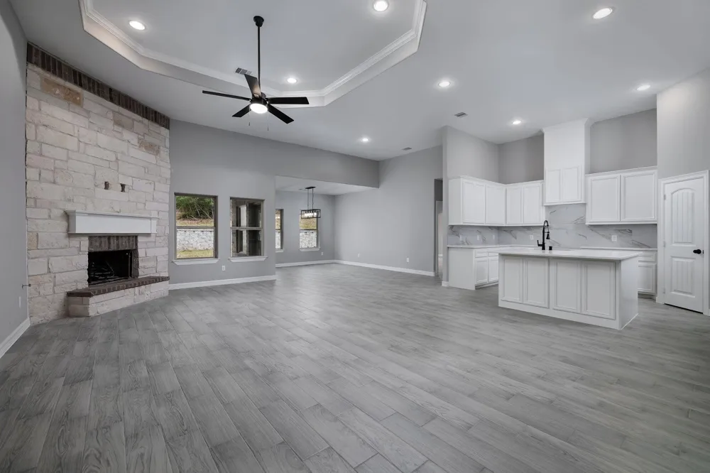 1920 Rollingwood Drive Huntsville, TX 77340