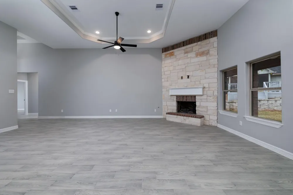 1920 Rollingwood Drive Huntsville, TX 77340