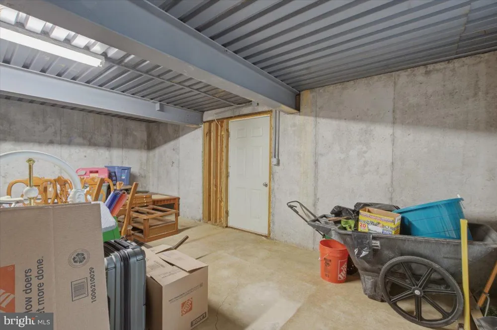 2643 MIDDLE ROAD Winchester, VA 22601