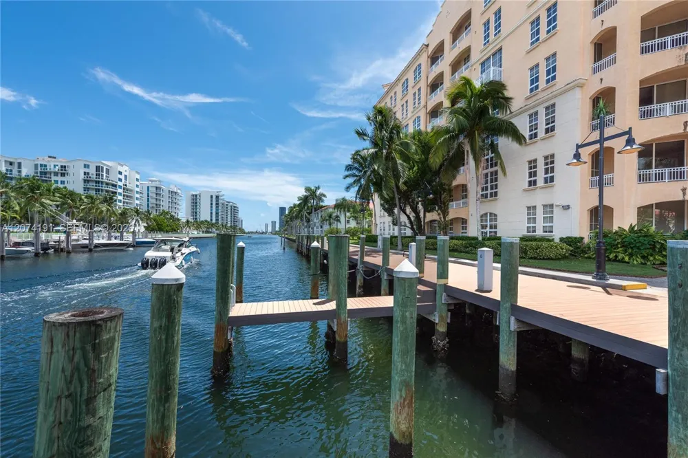 3001 NE 185th St #417 Aventura, FL 33180