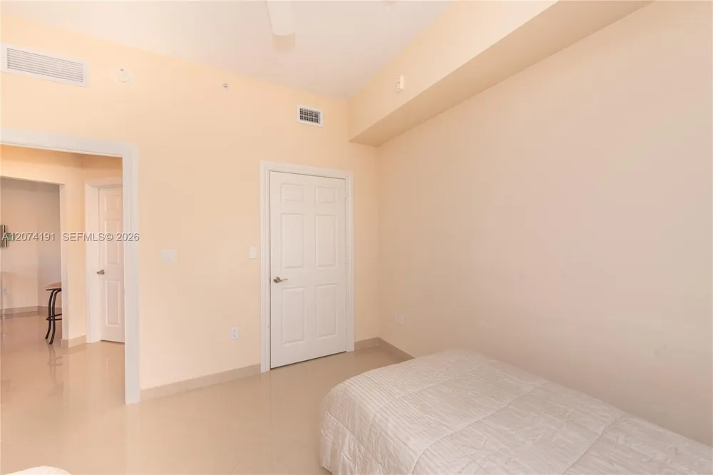 3001 NE 185th St #417 Aventura, FL 33180
