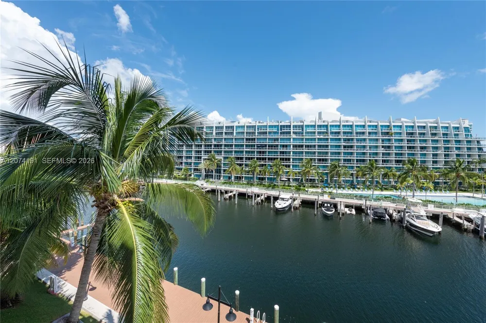 3001 NE 185th St #417 Aventura, FL 33180