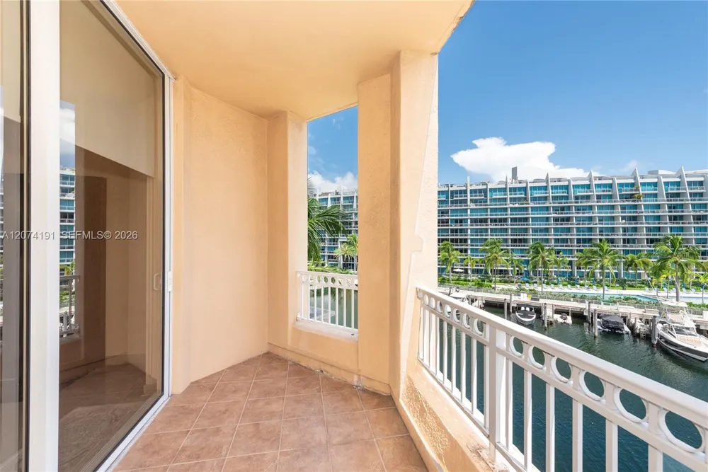 3001 NE 185th St #417 Aventura, FL 33180