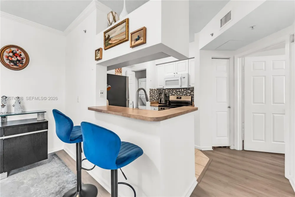 17145 Bay Rd #4501 Sunny Isles Beach, FL 33160